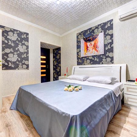 Апартаменти 4-Кімнатні Поруч З Метро Золоті Ворота Kyjev Exteriér fotografie